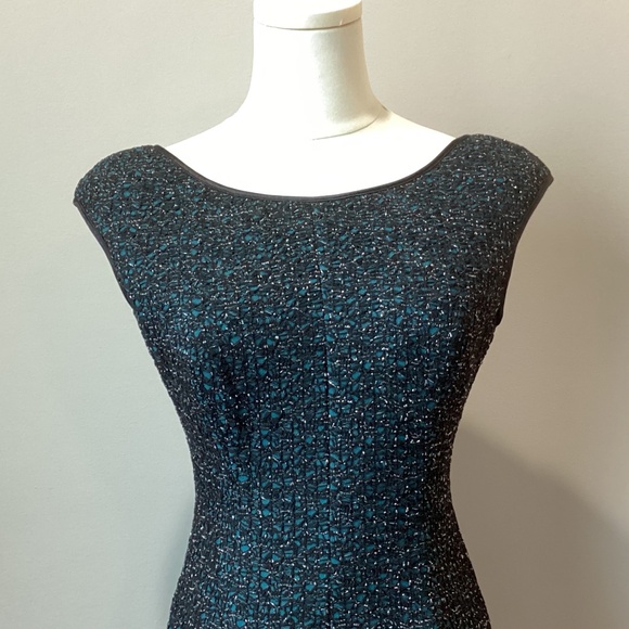 Maggy London Petites Scoop Back Metallic Fit & Flare Dress Black/Teal - Size 6P - Picture 2 of 7